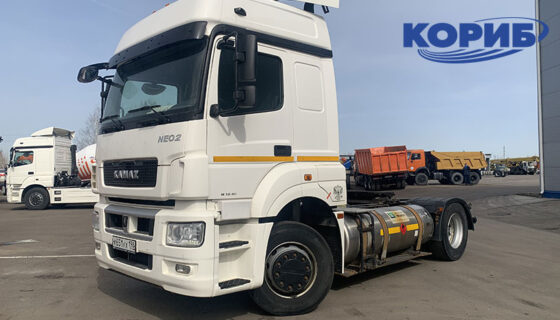 КАМАЗ 5490 СПГ справа